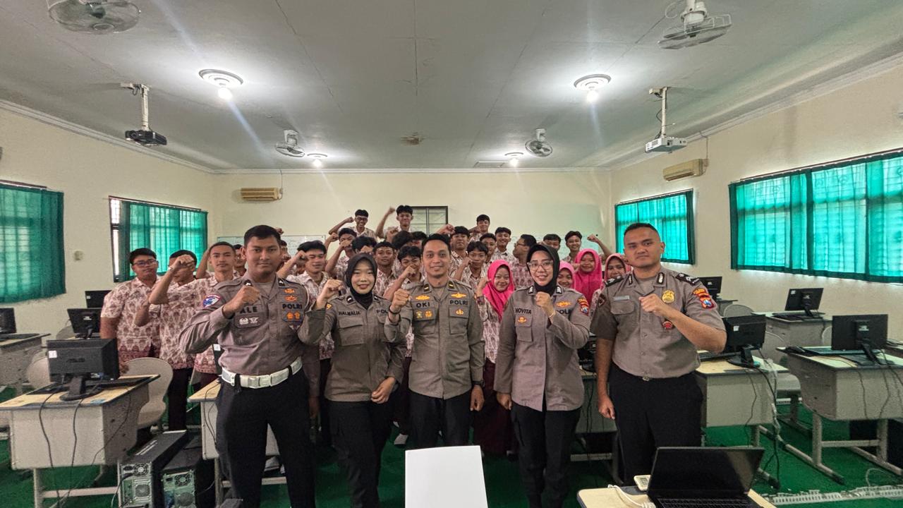 Cegah Penyalahgunaan AI, Polres Jombang Berikan Edukasi kepada Siswa SMAN 2 Jombang
