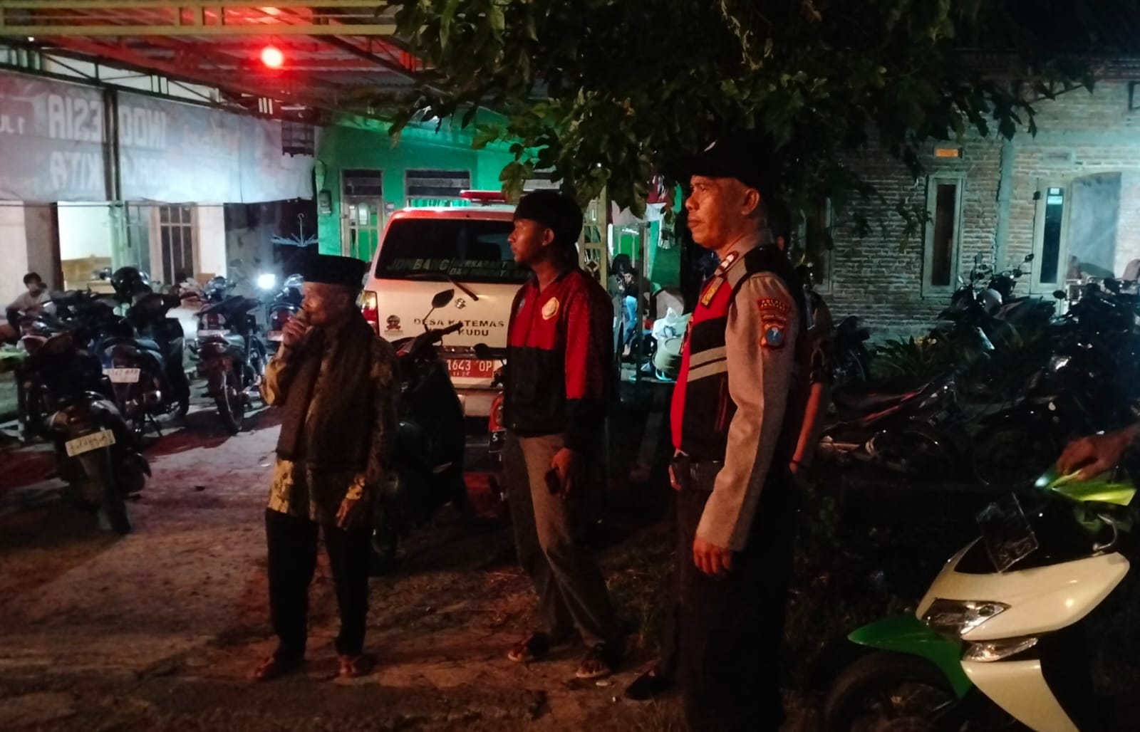 Polsek Kudu Patroli Mobiling Guna Mencegah Potensi Gangguan Keamanan Pada Wilayah Hukum