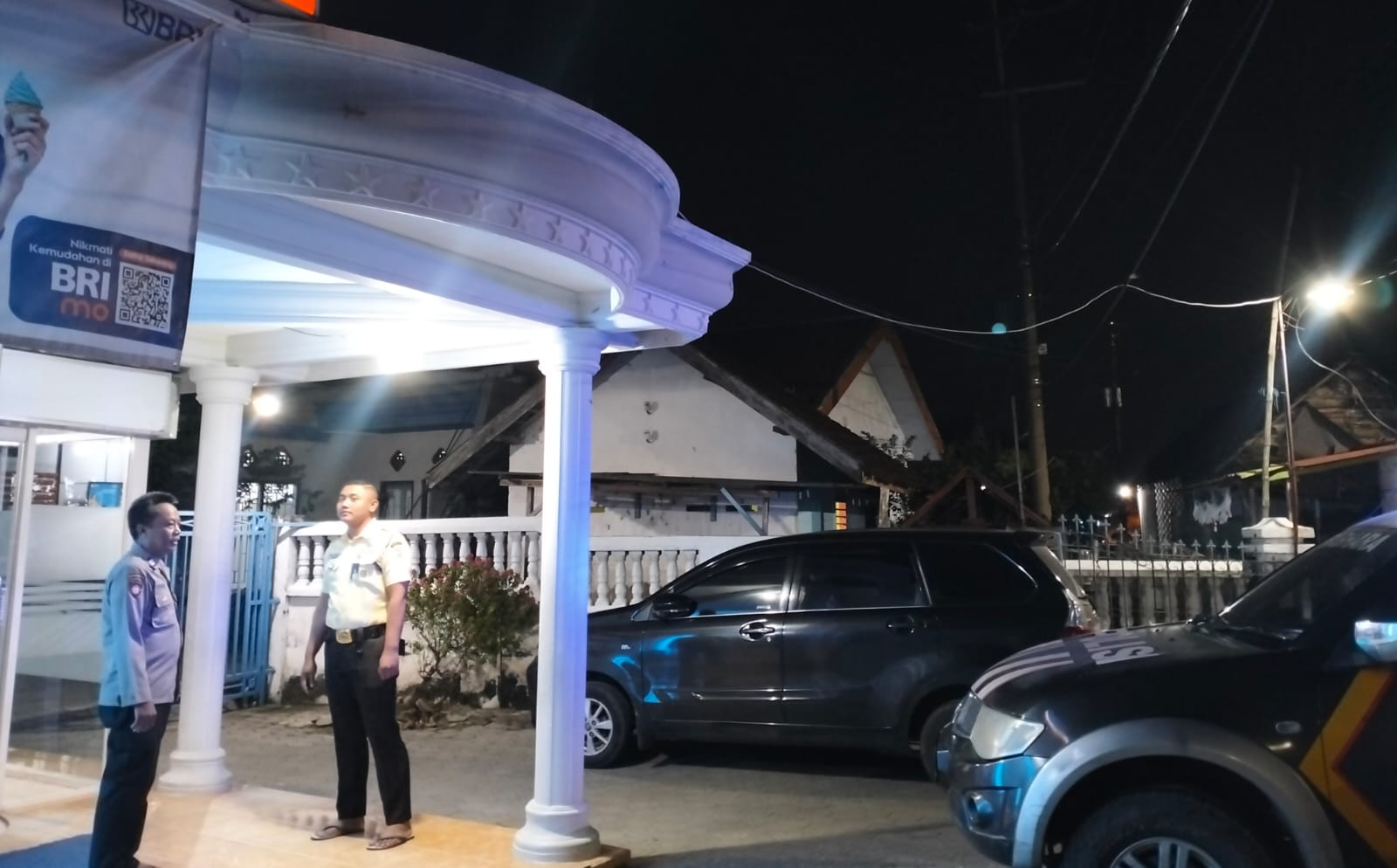 Polsek Kudu Menyambangi Sejumlah Gerai ATM dan Berinteraksi Langsung Dengan Pengunjung Guna Memberikan Rasa Aman