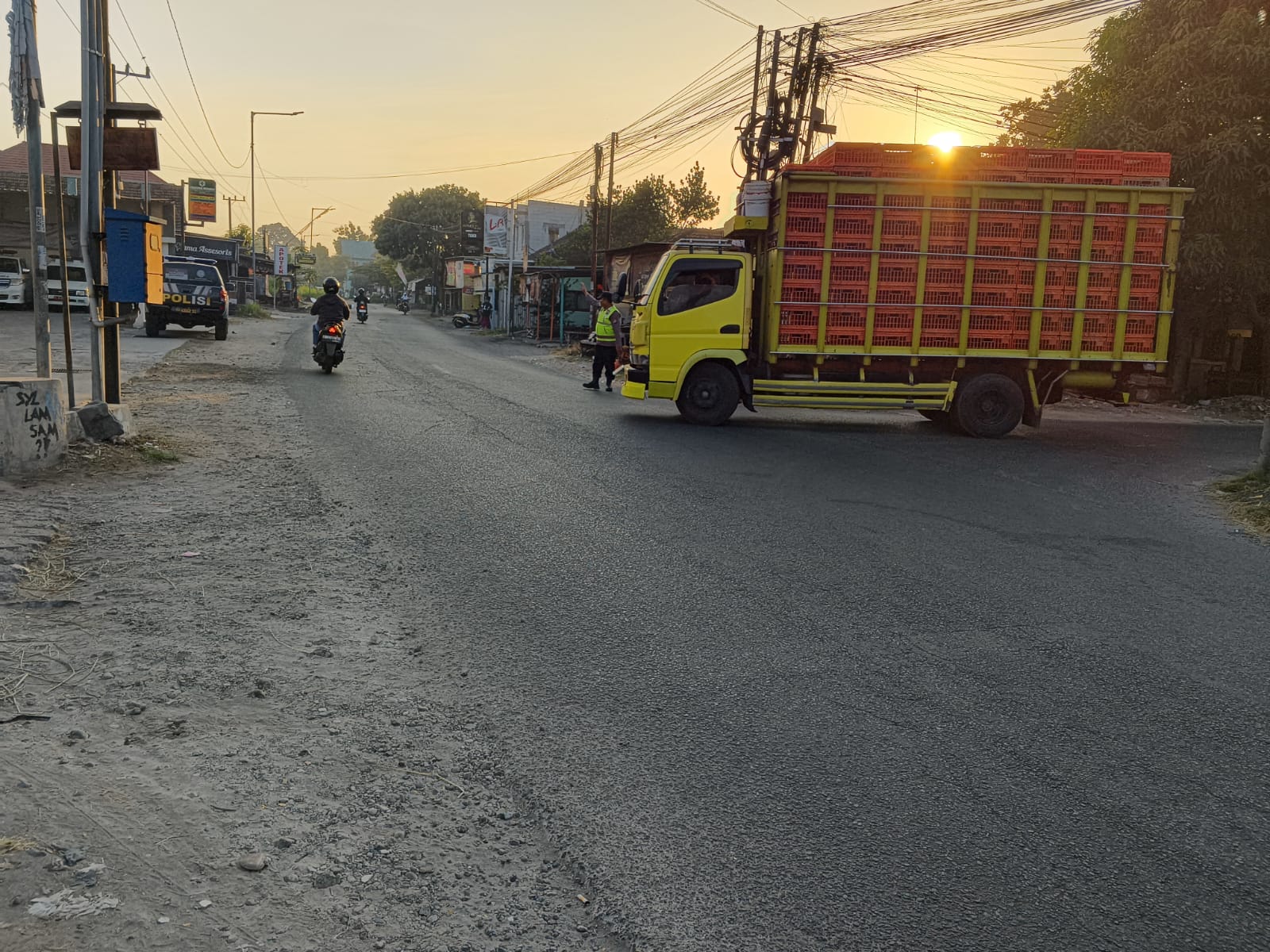 Unit SPKT Polsek Jogoroto Rutin Melaksanakan Giat Kring Pagi Sebagai Wujud Pelayanan Polsek Jogoroto Kepada Masyarakat