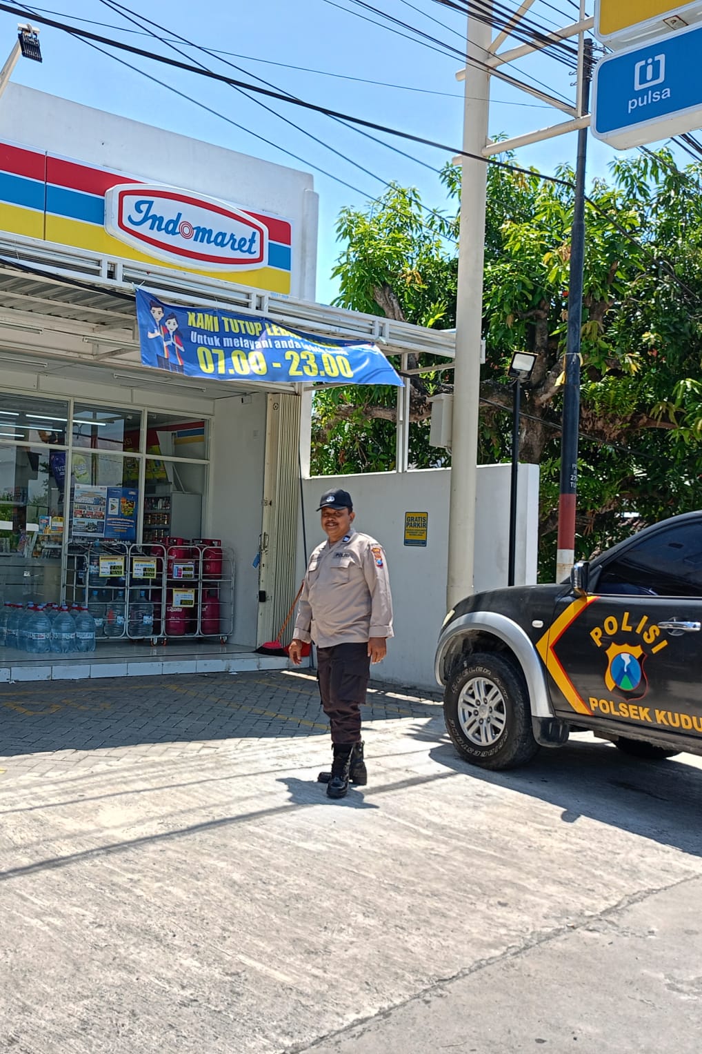 Polsek Kudu Patroli disejumlah Gerai Pertokoan Guna Jaga Kondusifitas Wilayah