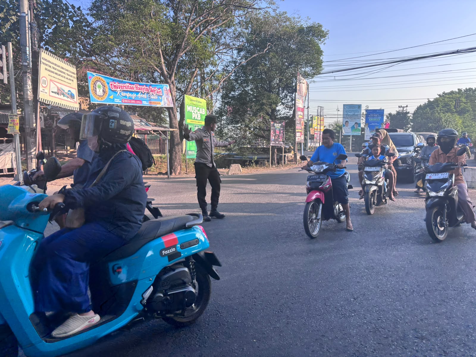 Kring Pagi Megatur Arus Lalin antisipasi kemacetan Polsek Mojoagung