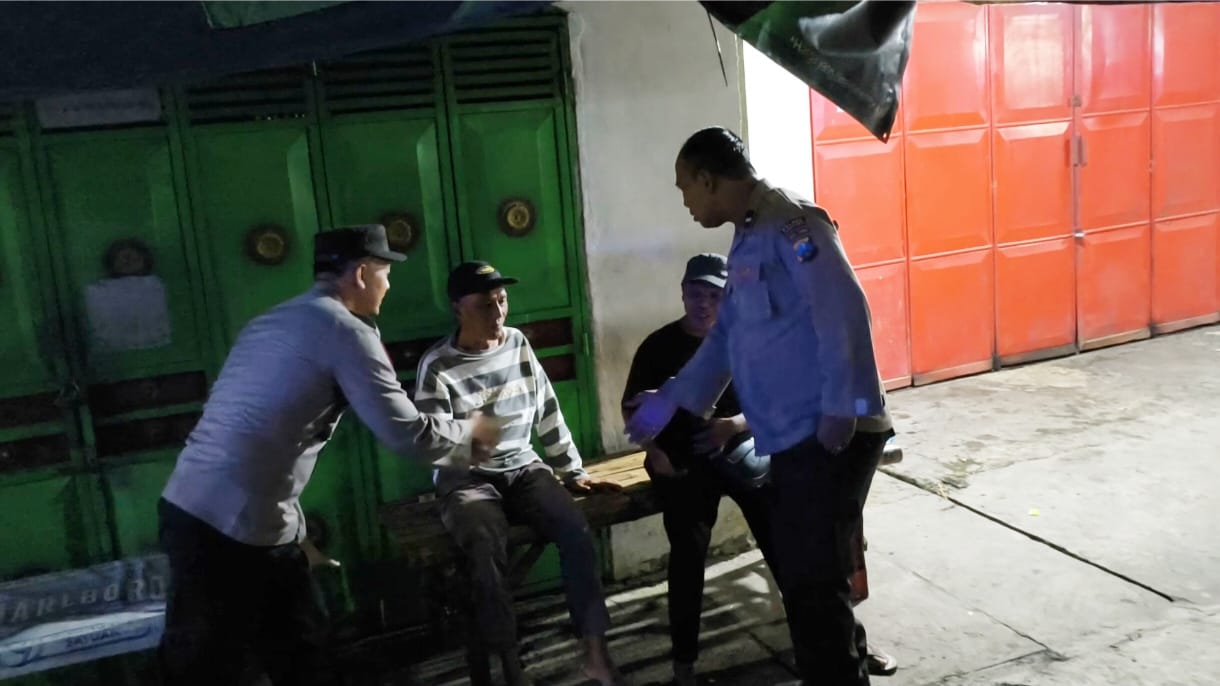 Patroli Polsek Ngusikan himbau pemuda waspada Hoaxs