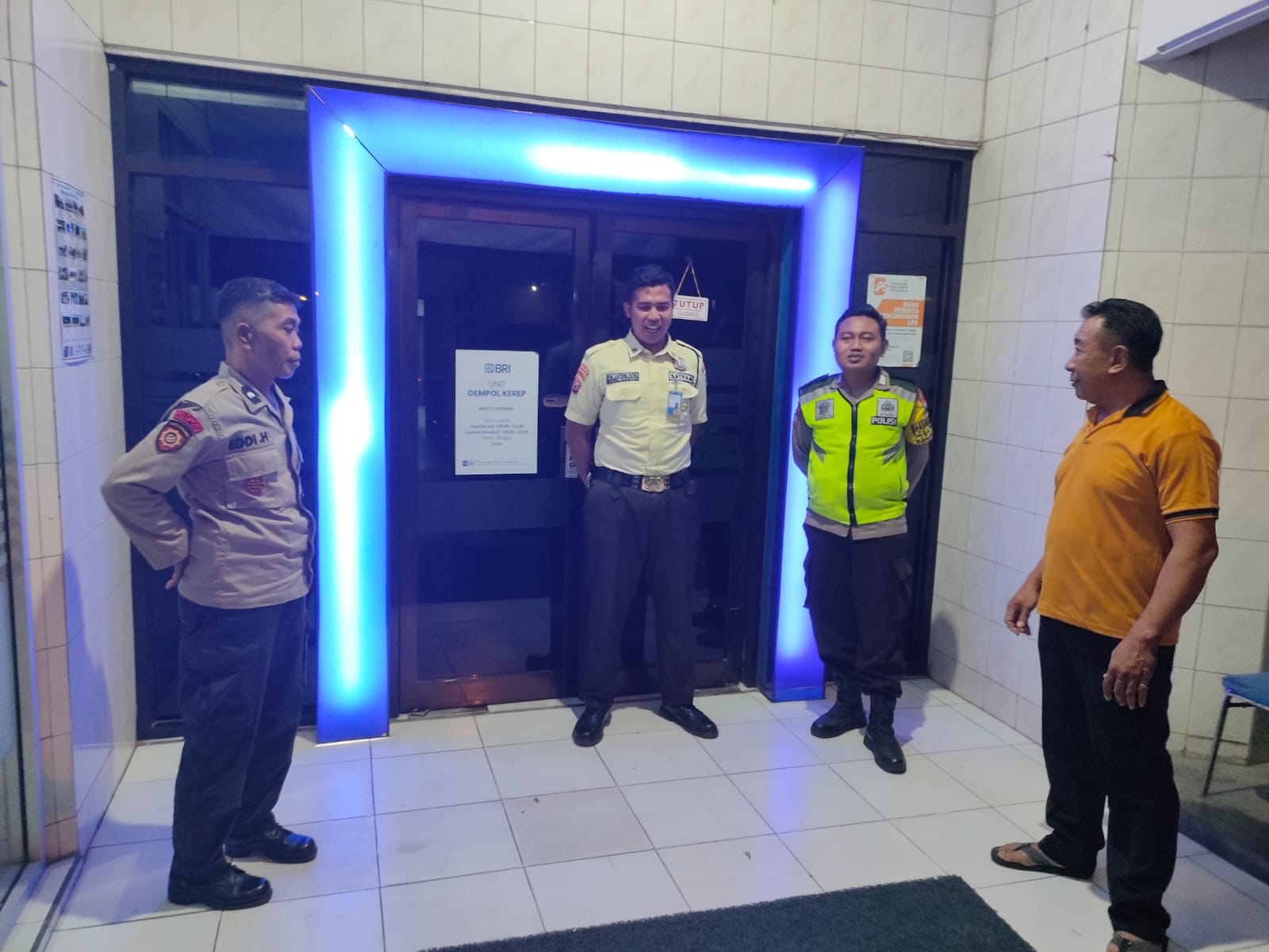 Jaga Kamtibmas, Polsek Kesamben Patroli di Bank BRI Unit Gempol Kerep