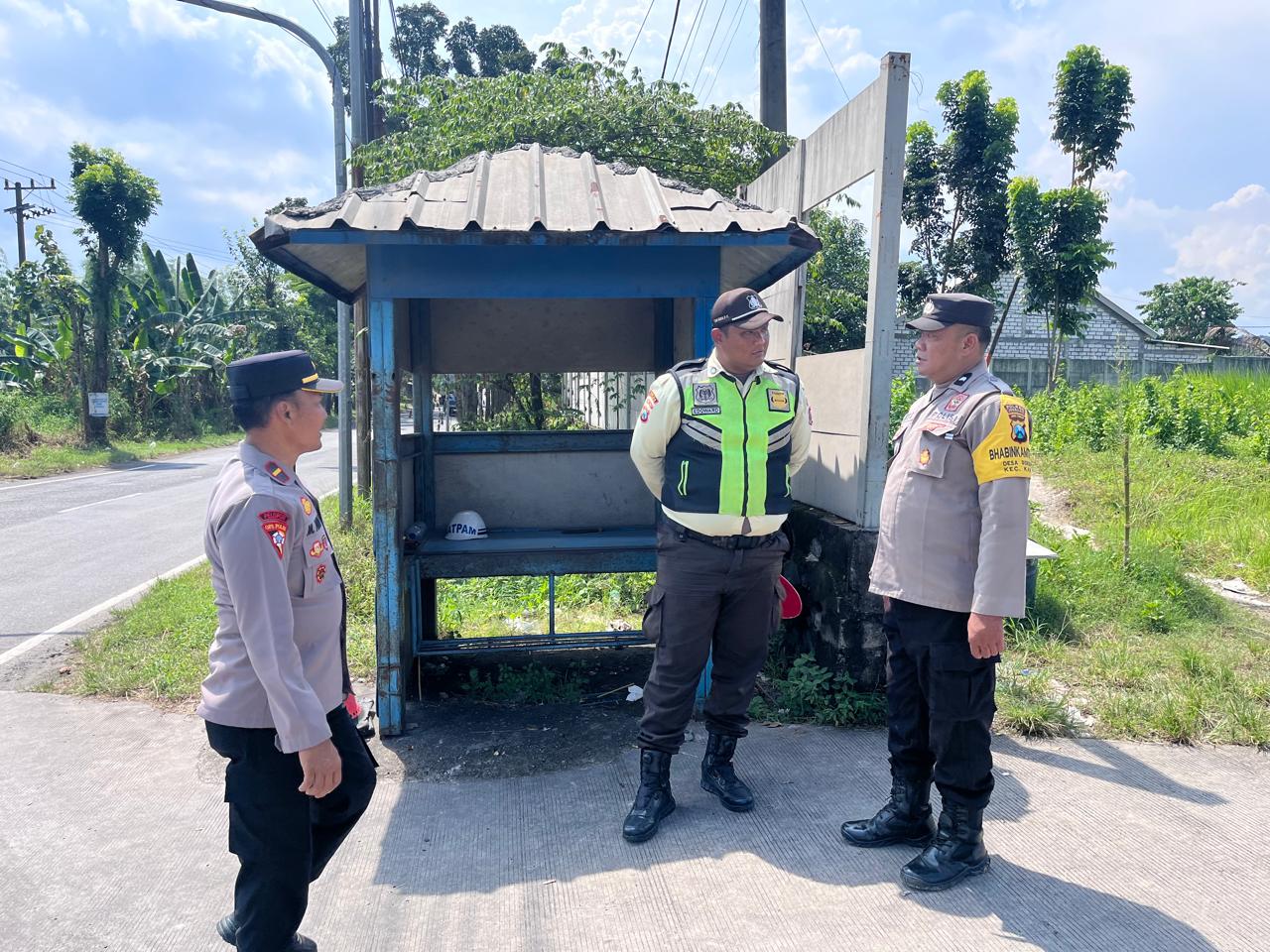 Jaga Kondusifitas Objek Vital, Polsek Kabuh Gelar Patroli Dialogis di PT DAI