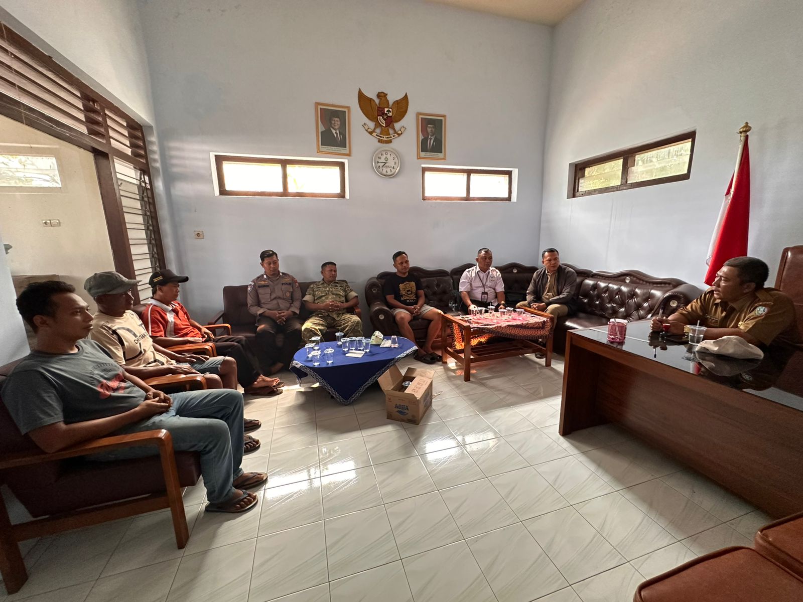 Bhabinkamtibmas Silaturahmi bersama Perangkat Desa Kauman