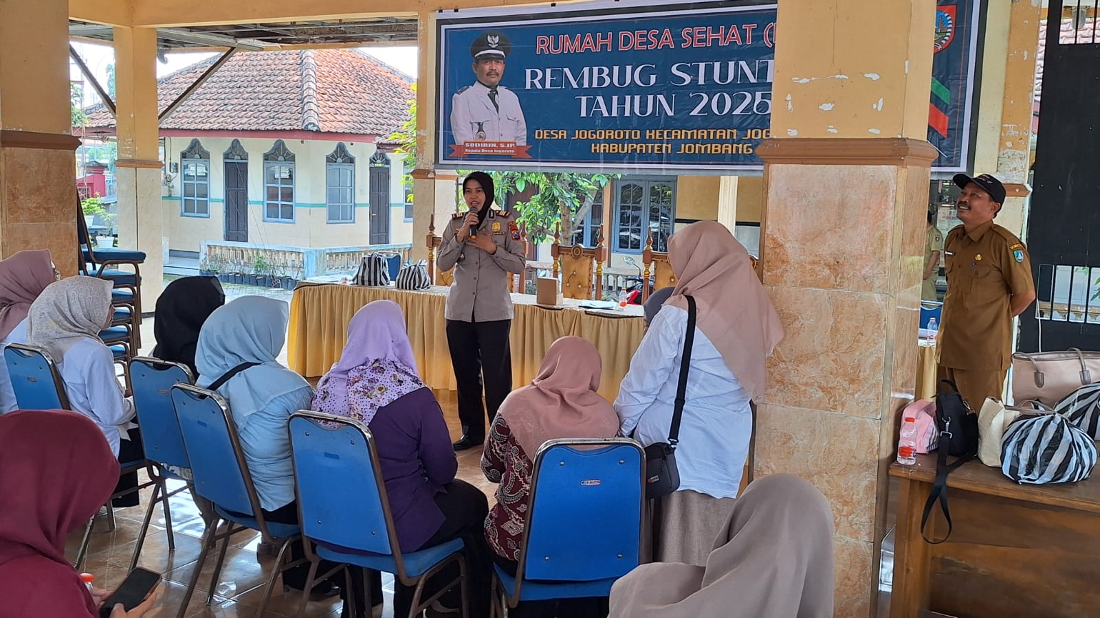 Kapolsek Jogoroto AKP . FADILAH, S.H,.M.H. Bersama Anggota Melaksanakan Giat Silaturahmi Ke Kantor Desa Jogoroto