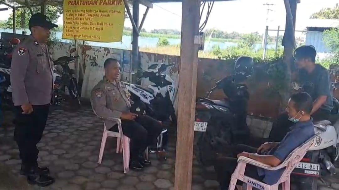 Patroli Harkamtibmas Anggota Polsek Jogoroto Dialogis Kamtibmas Bersama Jukir