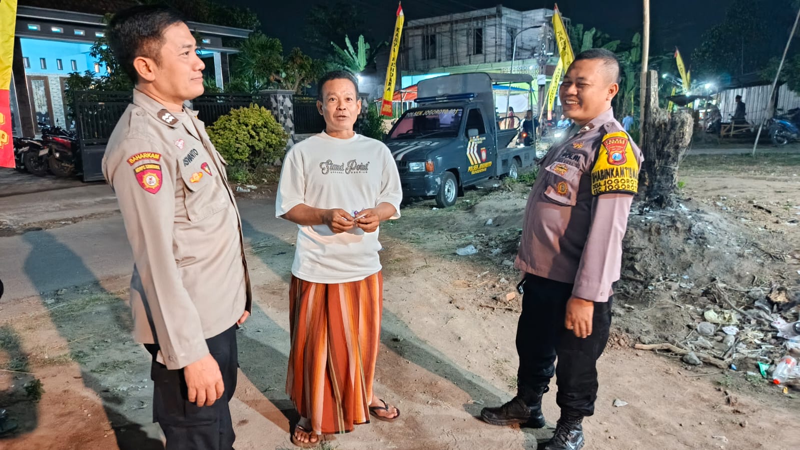 Piket Patroli SPKT Polsek Jogoroto Sambangi Pemukiman Sekaligus Dialogis Kamtibmas Dengan Warga Masyarakat