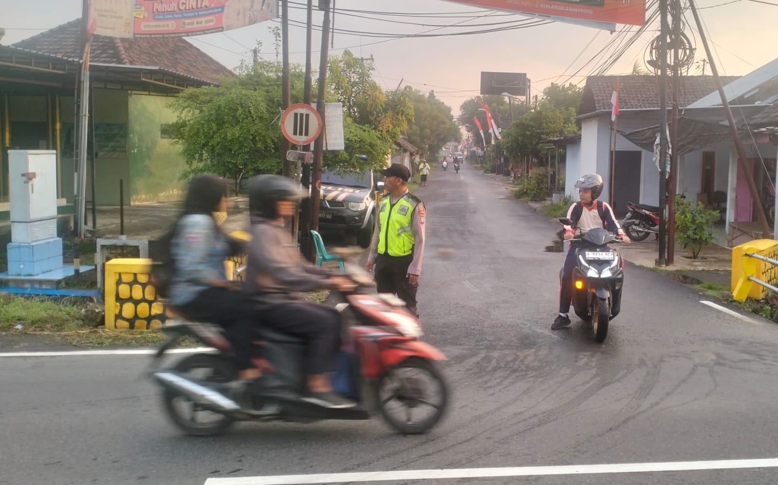 Giat Pengaturan Lalin Rutin Dilakukan Polsek Kudu Guna Cega Laka