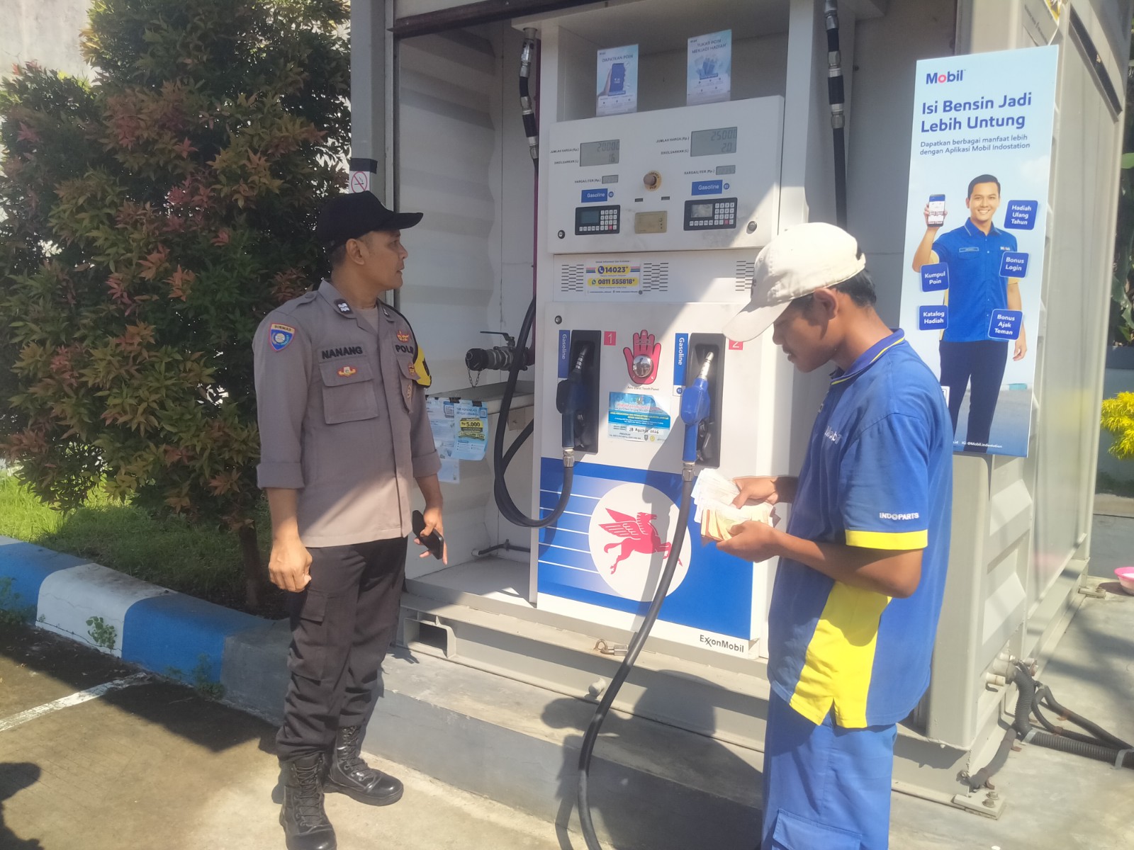 Jaga Kamtibmas, Unit SPKT Polsek Jogoroto Gelar Patroli Mobiling Sambangi SPBU