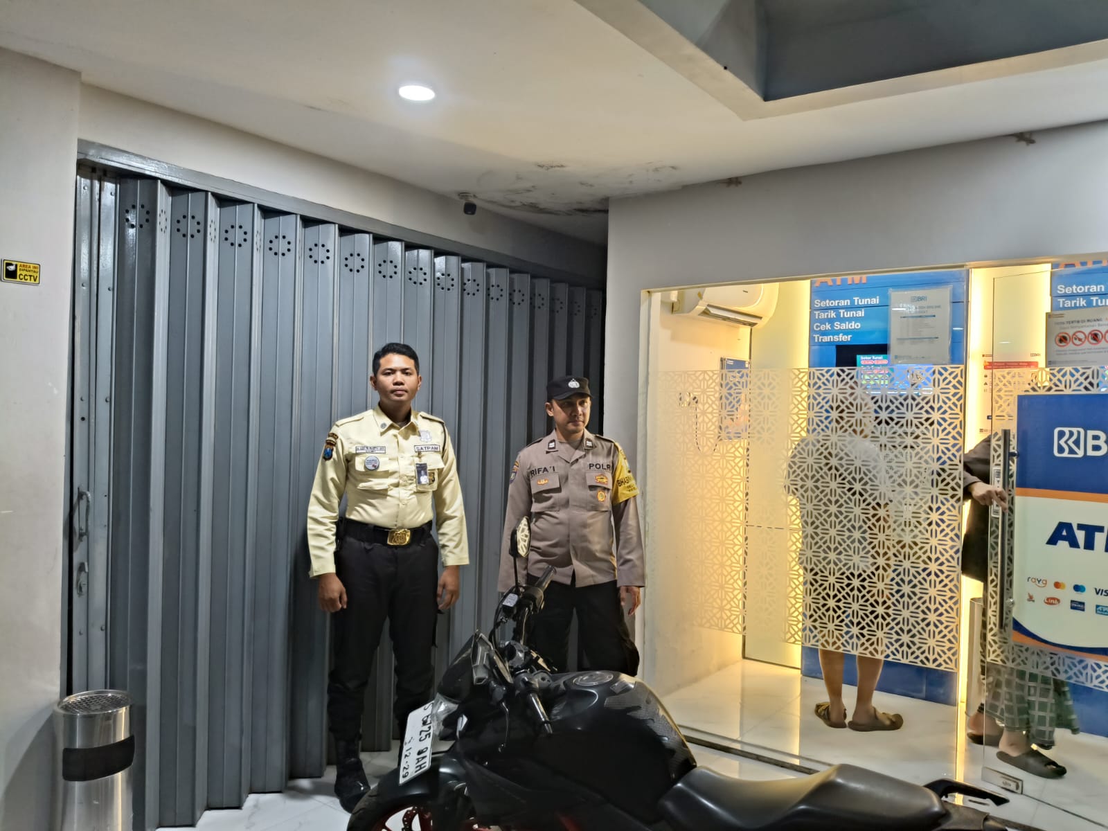Patroli malam hari Polsek perak sadar ATM BRI unit Perak cegah kejahatan malam hari