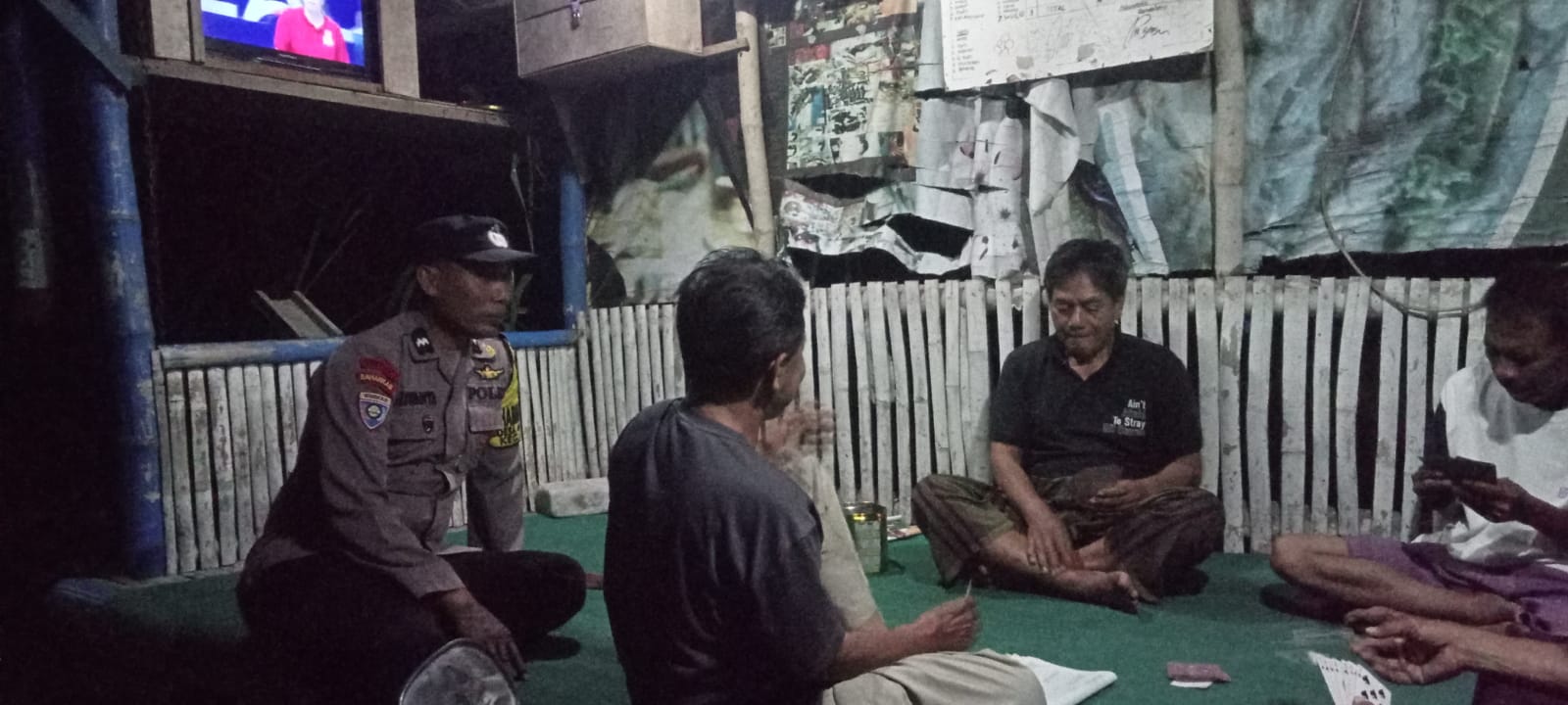 Jalin Kedekatan dengan Warga, Polsek Bareng Polres Jombang Gelar Patroli Sepertiga Malam
