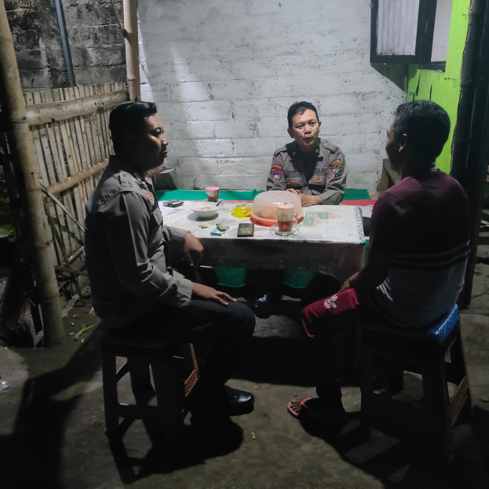 Patroli Harkamtibmas dialogis dengan warga Desa Ngoro antisipasi curanmor