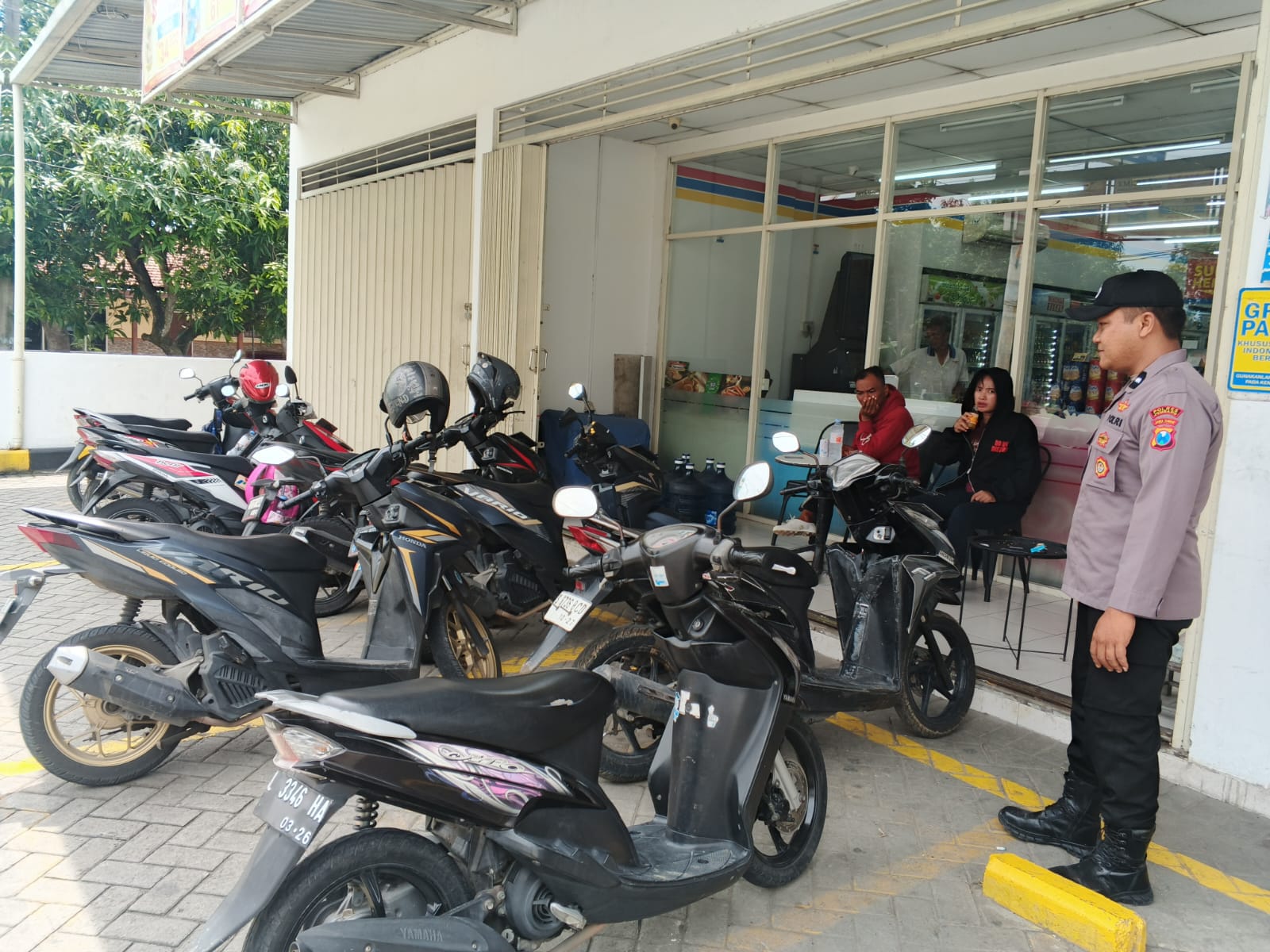Waspada Curanmor Kanit Binmas Polsek Ngusikan berikan himbauan kepada warga