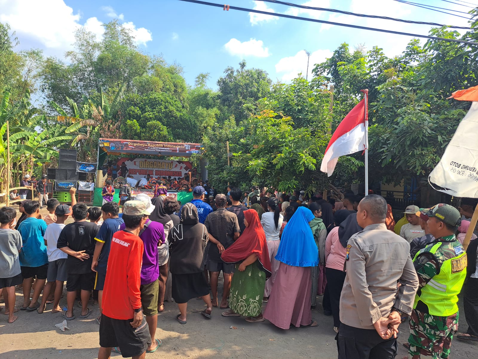 Pengamanan Giat Kuda Lumping Oleh Personel Polsek Kesamben