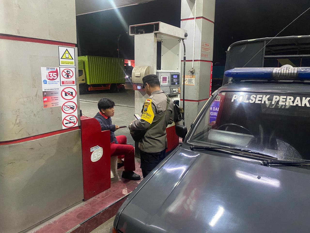 Polsek Perak giat patroli malam hari ke obyek vital cegah gangguan Kamtibmas diwilayah kecamatan Perak