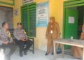 Polsek Diwek Laksanakan Patroli Dialogis di Polindes Desa Diwek, Jalin Sinergitas dan Sampaikan Pesan Kamtibmas