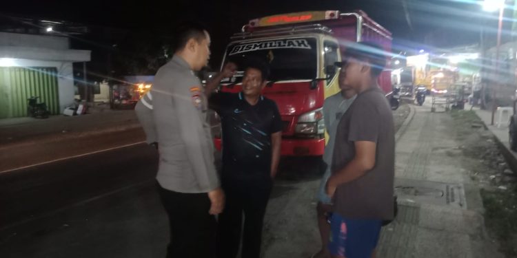 Patroli Malam Hari Polsek Tembelang Cara Bhabinkamtibmas Antisipasi Tindak Kejahatan